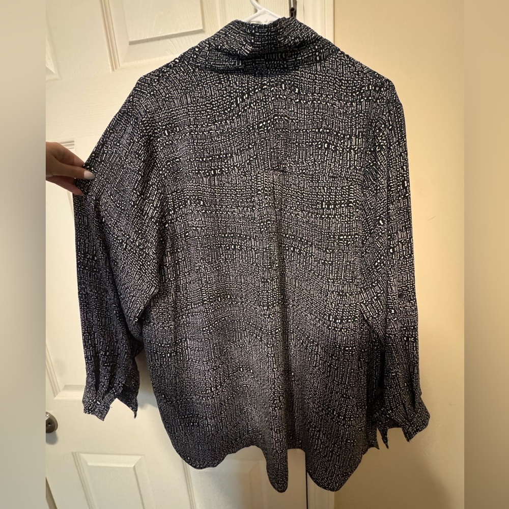 Premise Black and White Blouse - Picture 3 of 4